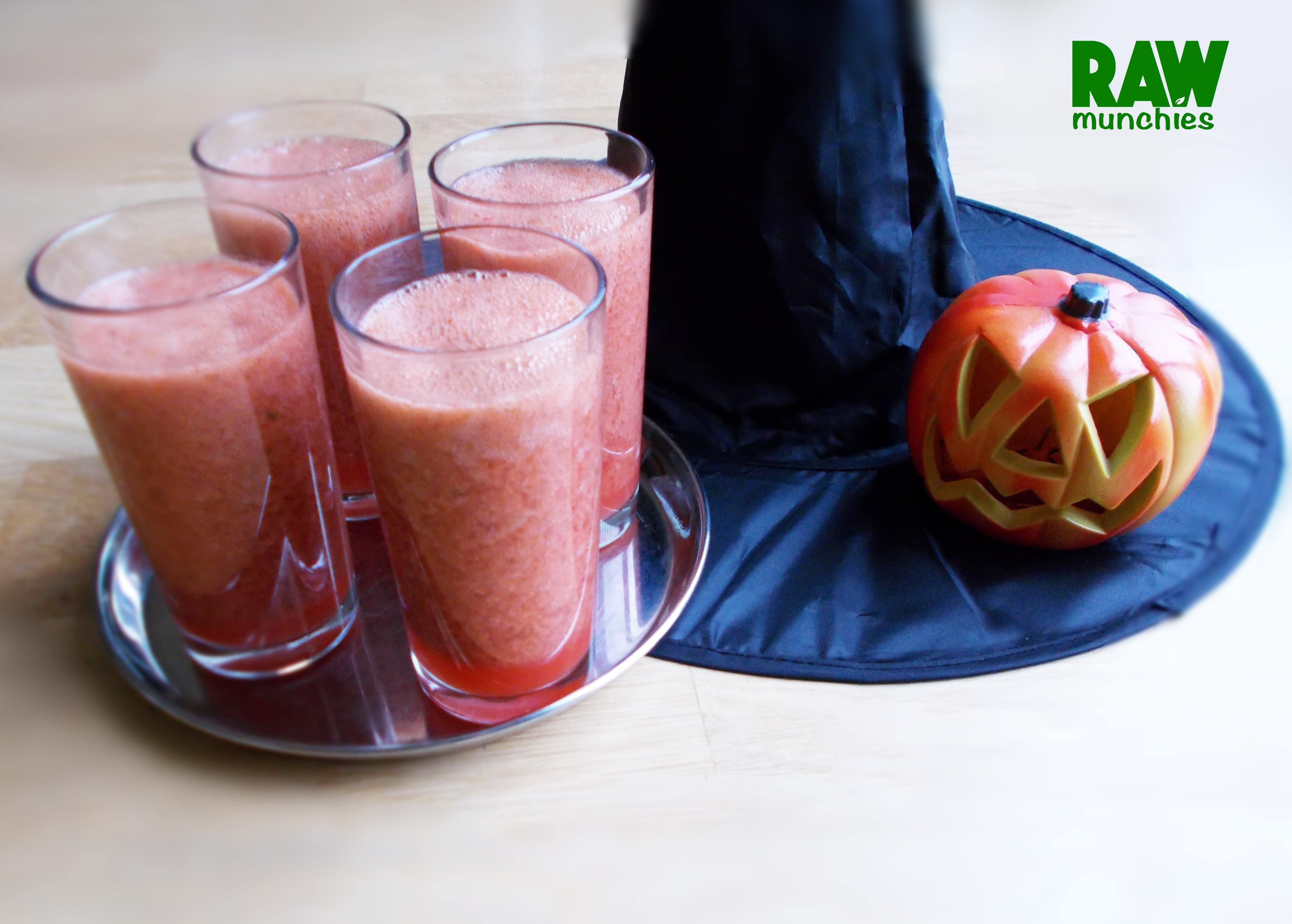 Raw Vegan Witches Brew Smoothie – A Halloween Recipe!